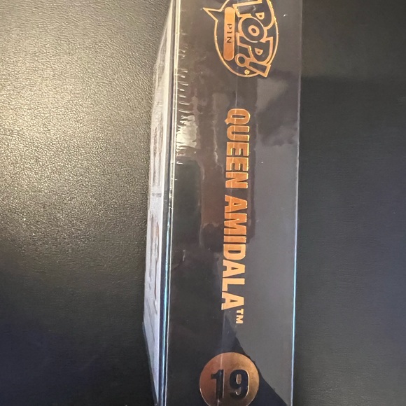 Funko Pop Queen Amidala Star Wars #19 Enamel Pin [New] - Picture 4 of 6